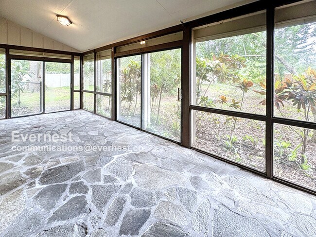 Building Photo - 14714 Oak Vine Dr
