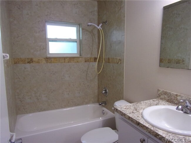 Building Photo - 701 Emery St