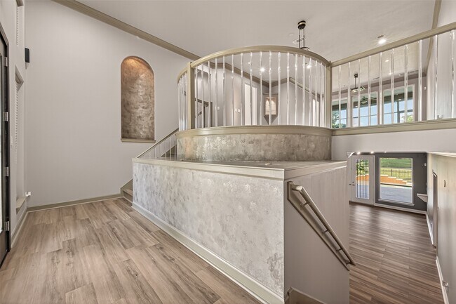 Building Photo - 7203 Timberlake Dr