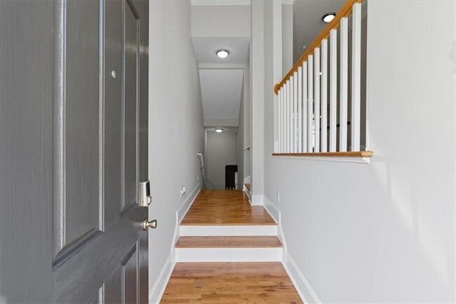 Building Photo - 1664 Mosaic Way