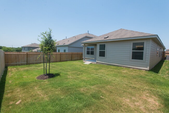 Building Photo - Updated Southeast Austin Single Story - Move In Ready!
