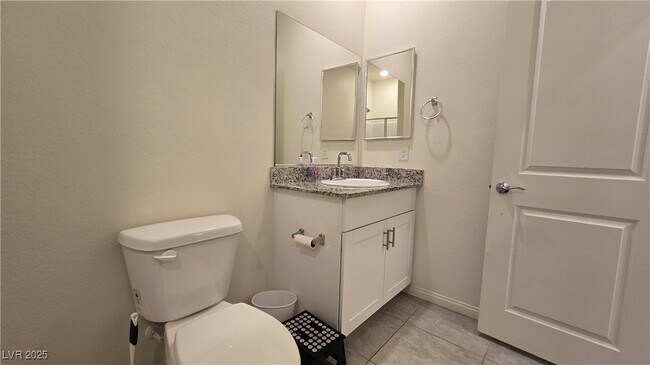 Building Photo - 10971 Meridian Flds Ave