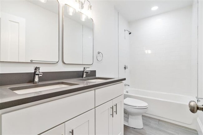 Building Photo - 34 Healey St