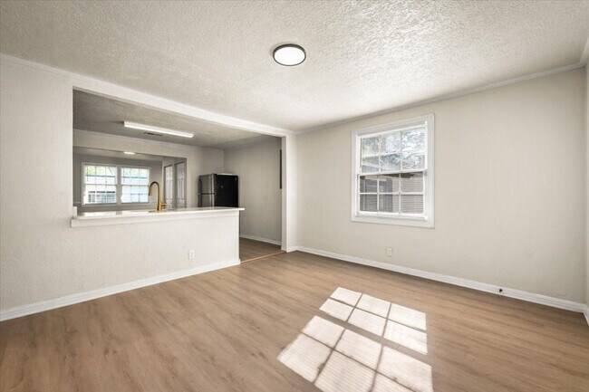 Building Photo - 981 McTyre Ct