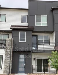 Building Photo - 1976 Peridot Lp Hts