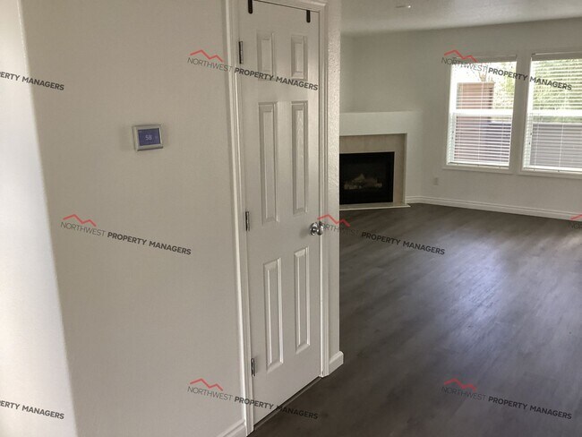 Building Photo - STATUS: *RENTED* | R256 | $2500