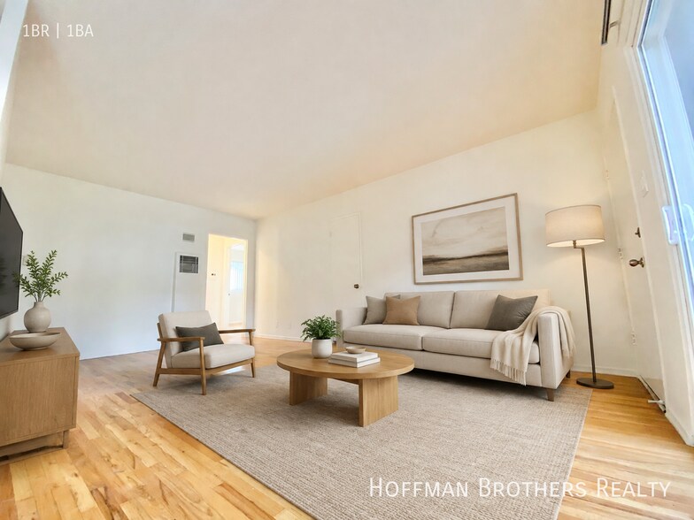 Building Photo - 3711 Mentone Ave