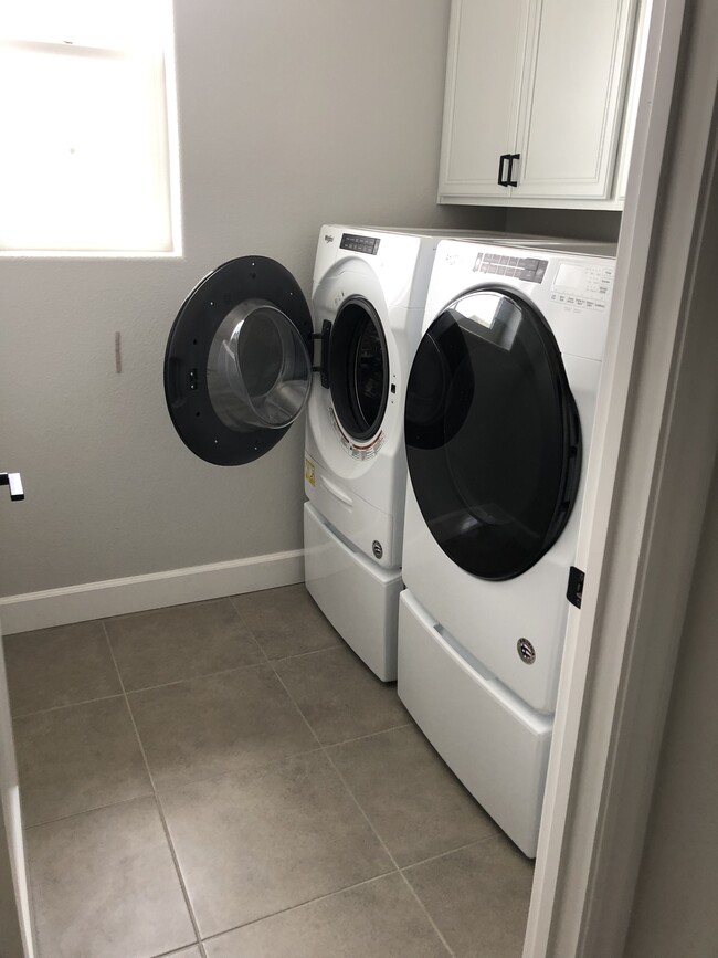 In-Unit Laundry Room with Washer & Dryer - 2013 Cradle Mountain Dr