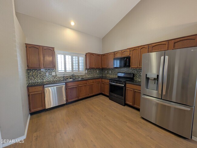 Building Photo - 12145 Sun Arbor Pl