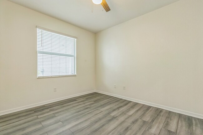 Building Photo - 4318 Teaberry Ln