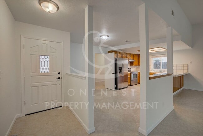 Building Photo - Walking distance to Joiner Park; GREAT corner lot home in Lincoln CA