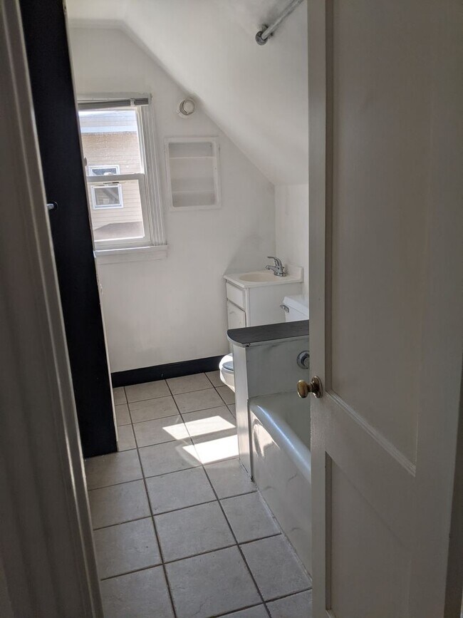 Building Photo - $800 - 1 Bedroom, 1 Bathroom Apartment Close to School of Mines and Fairgrounds