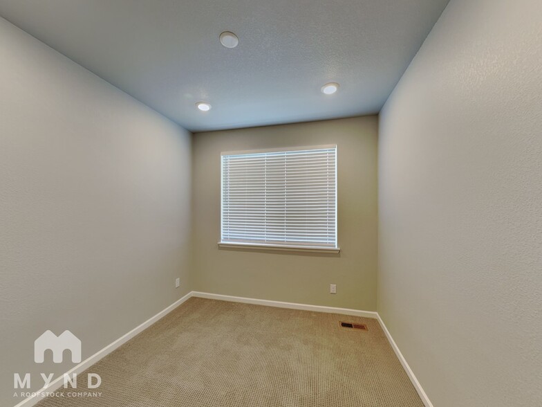 Building Photo - 7025 Cumbria Ct