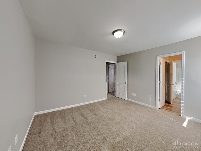 Building Photo - 645 McCarthy Dr