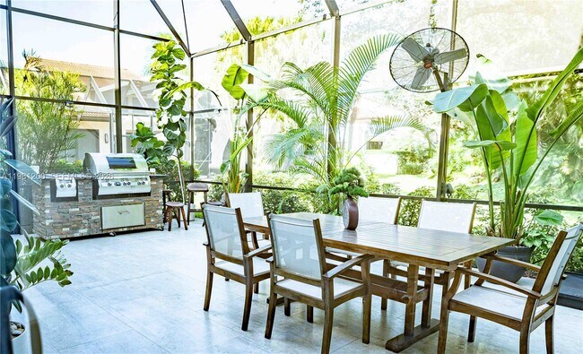 Building Photo - 4957 NW 93rd Doral Pl