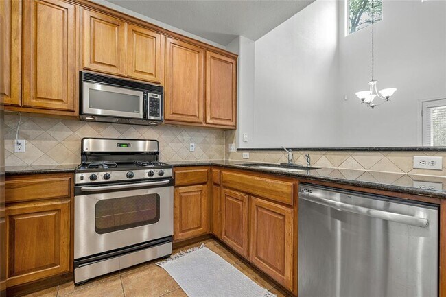 Building Photo - 1900 Jentsch Ct