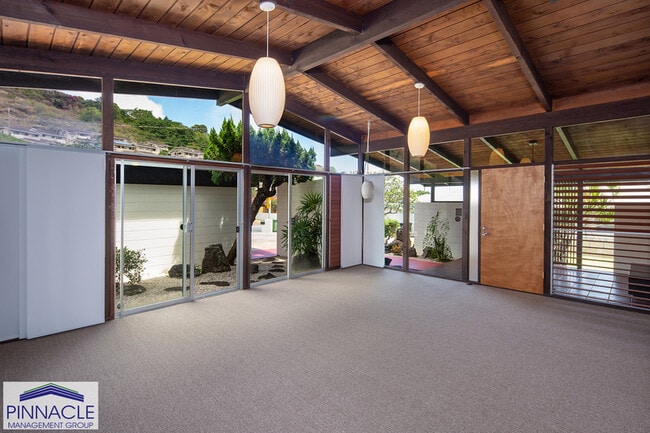 Building Photo - 1466 Oili Loop