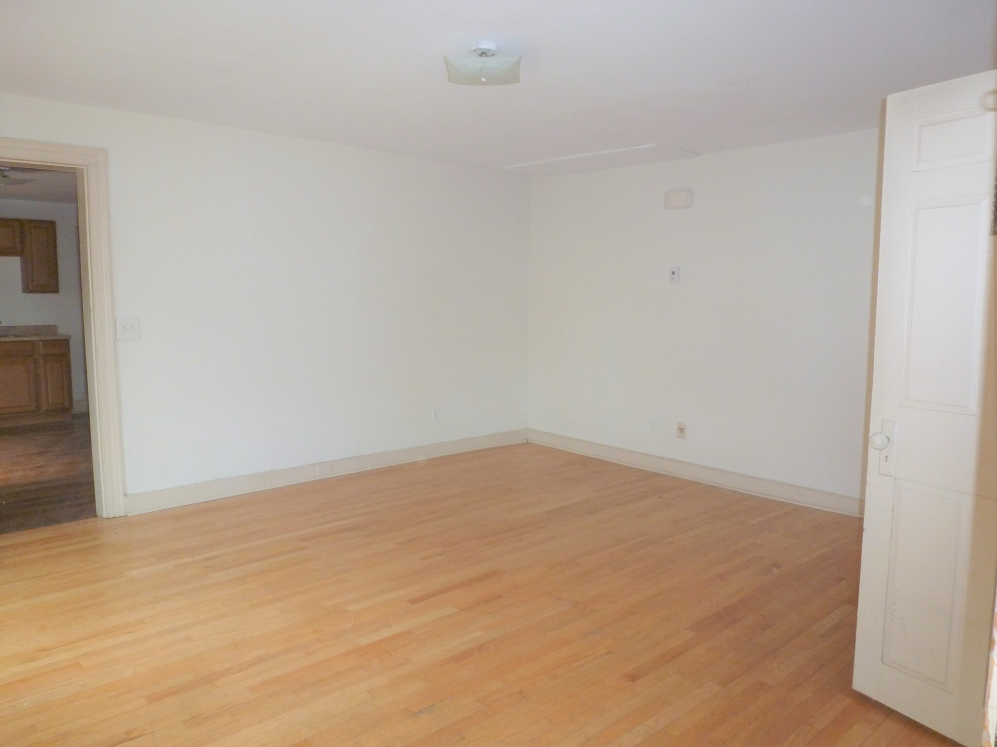 Building Photo - 97 N Winooski Ave