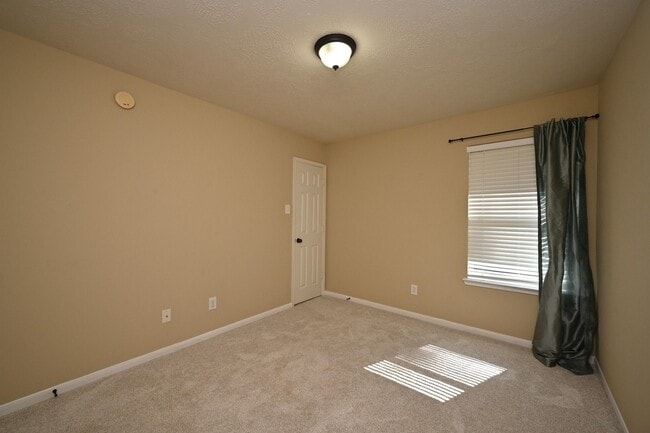 Building Photo - 219 N Wimberly Way