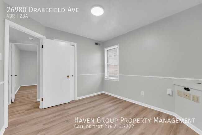 Building Photo - 26980 Drakefield Ave