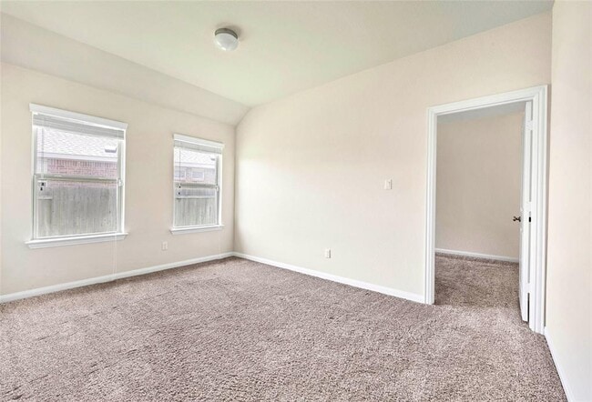 Building Photo - 1005 Fountain Grass Way