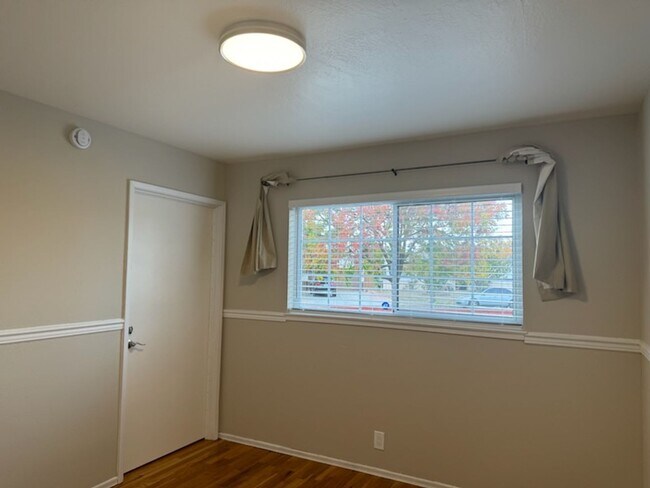 Building Photo - COMING SOON.  WILL BE READY JULY 8TH!!  Beautiful 3 Bedroom 1.5 Bath Home, Close to Santana Row.