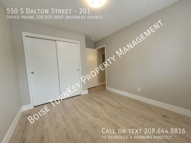 Building Photo - 550 S Dalton Ln