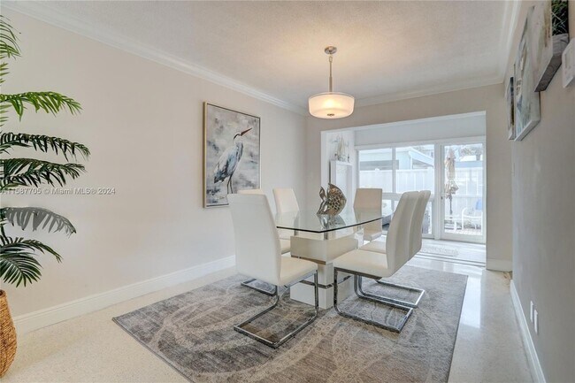 Building Photo - 5450 N Ocean Blvd