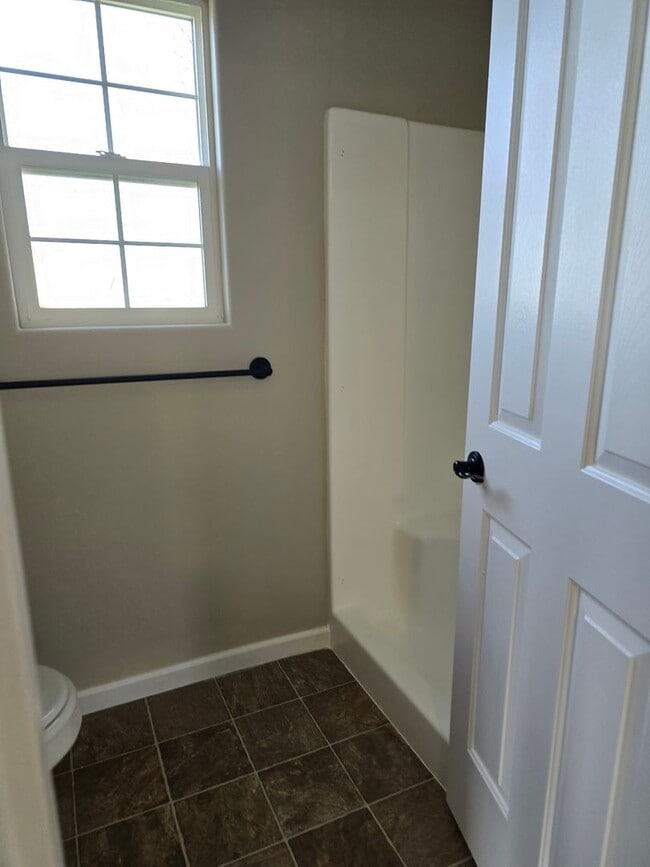 Building Photo - Spacious 3 Bed | 2 Bath on Large Corner Lot – Twin Falls