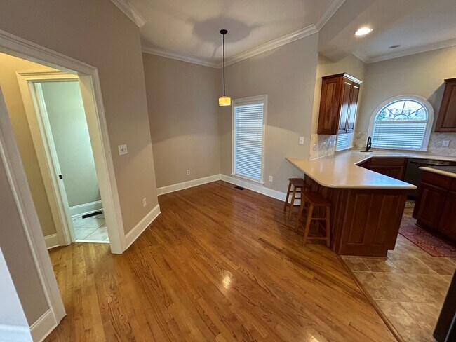 Building Photo - Executive Rental in West Rome $2,595