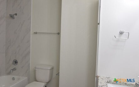 Building Photo - 1903 Alley