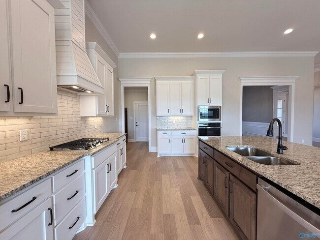 Building Photo - 26430 Birkshire Ln