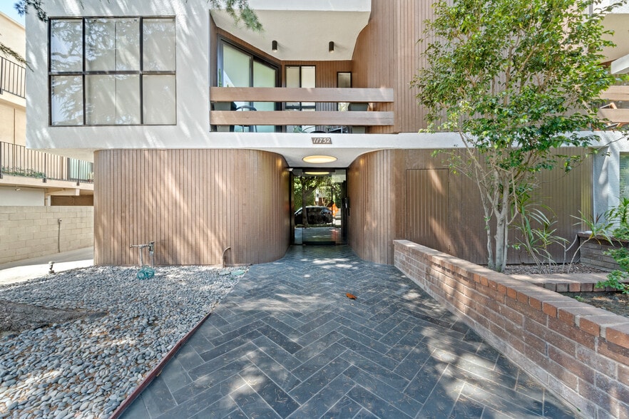 Building Photo - 11752 Bellagio Rd
