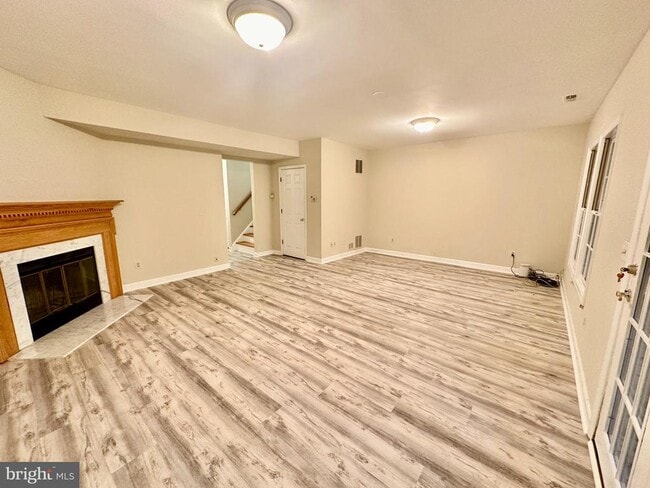 Building Photo - 6304 Crooked Oak Ln