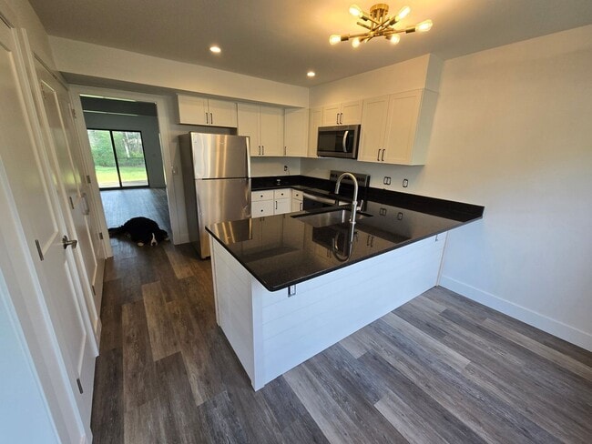 Building Photo - 1304 Seaton Rd