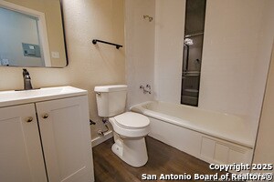 Building Photo - 219 Leonidas Dr