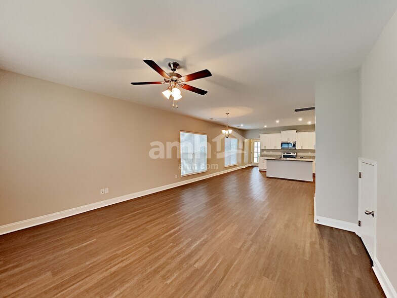 Building Photo - 5236 Tupelo St