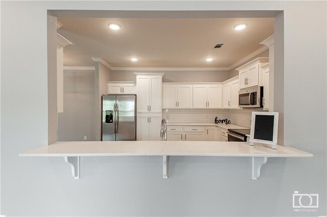 Building Photo - 1240 N Sicily Ln