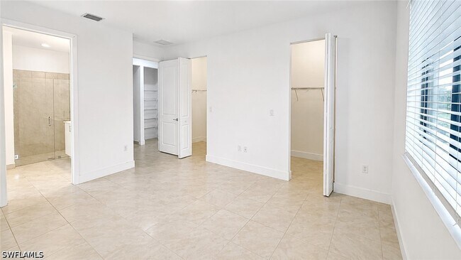Building Photo - 5245 Marano Dr