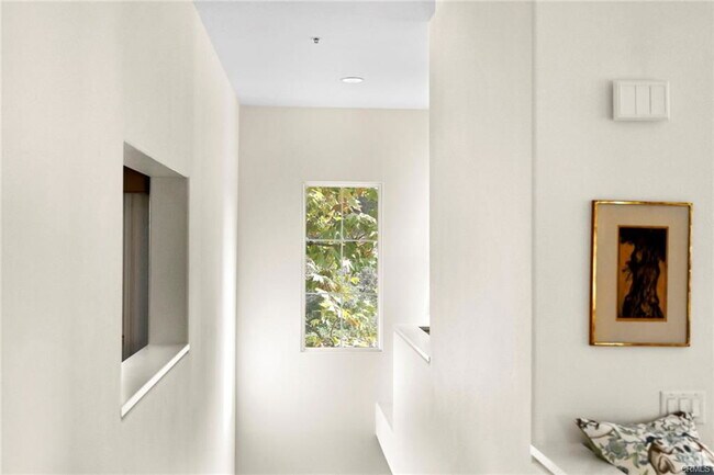 Building Photo - 4 Firenze Ct