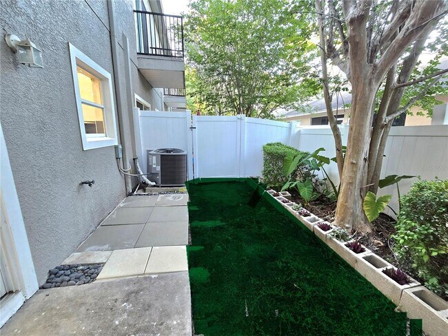Building Photo - 13241 Opal Court North