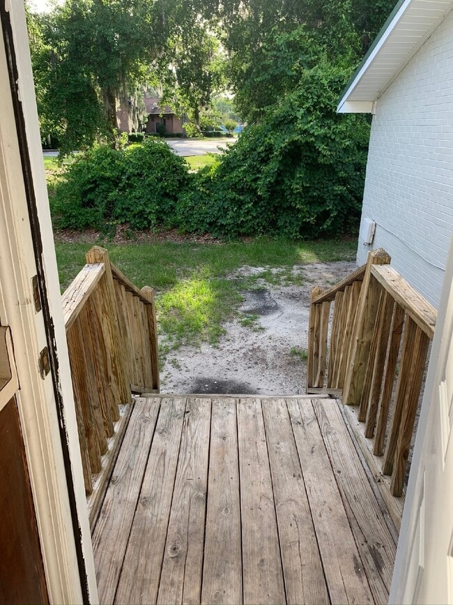 Building Photo - Apartment For Rent