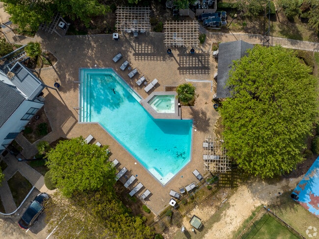 Building Photo - Vanmark