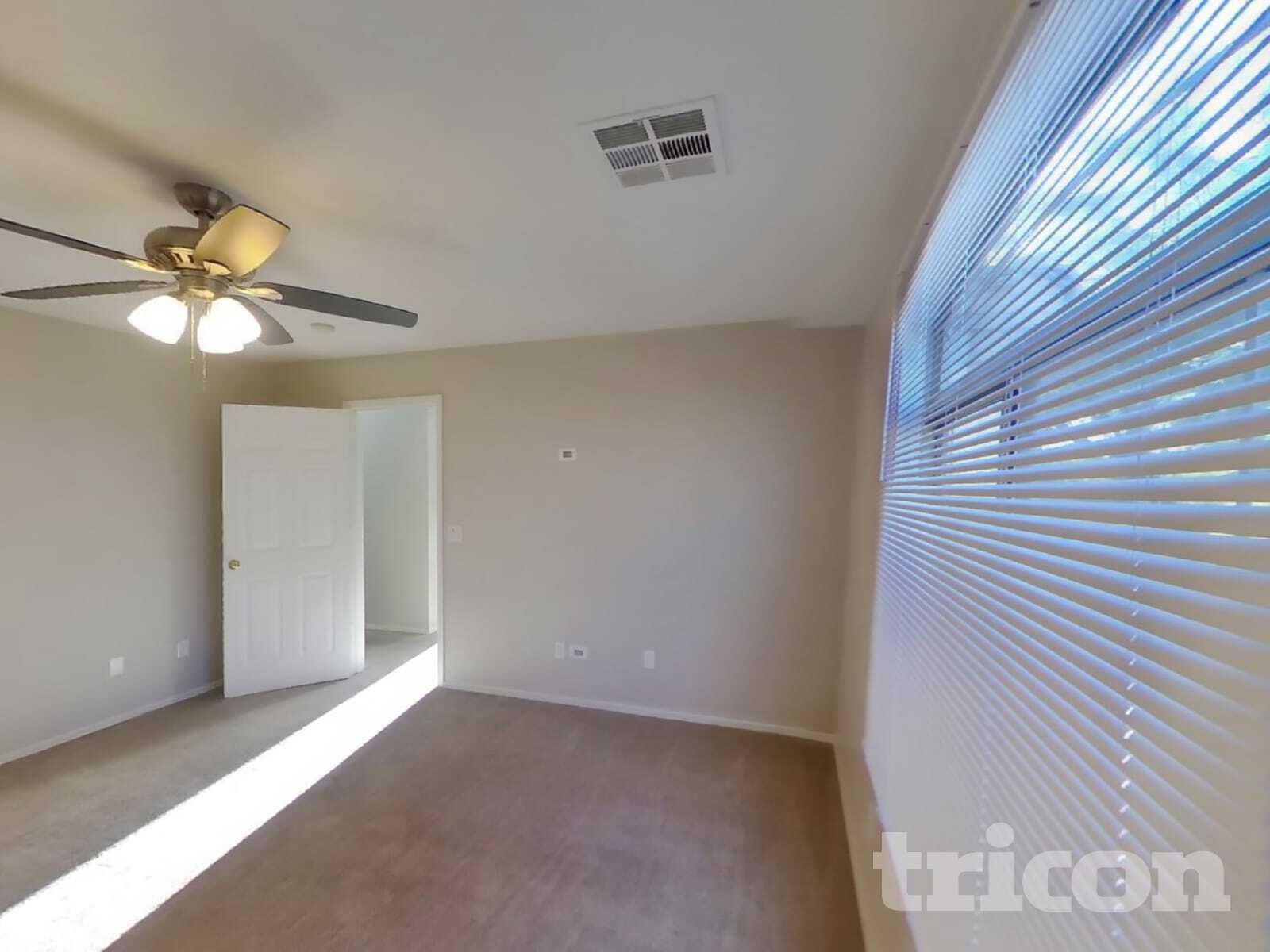 Building Photo - 10535 W Papago St