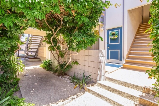 Building Photo - Ocean West Apartments
