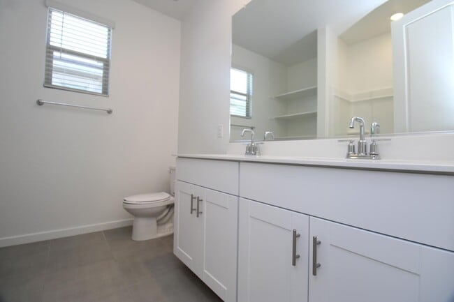 Building Photo - 16067 W El Cortez Pl