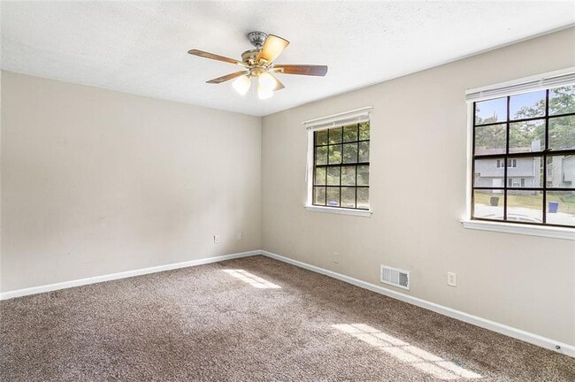 Building Photo - 1185 Oak Villas Ct NW