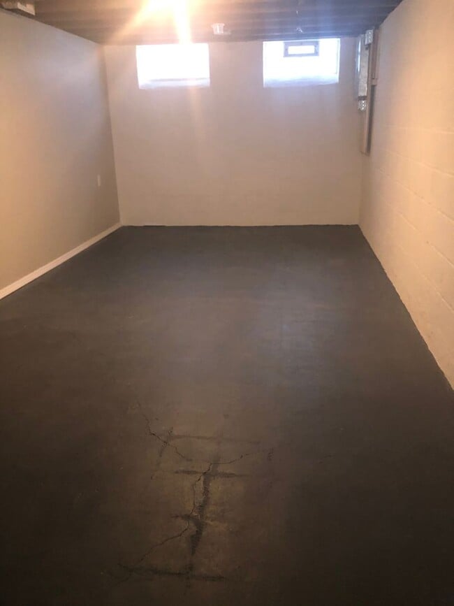Building Photo - Check out this fully remodeled brick colon...