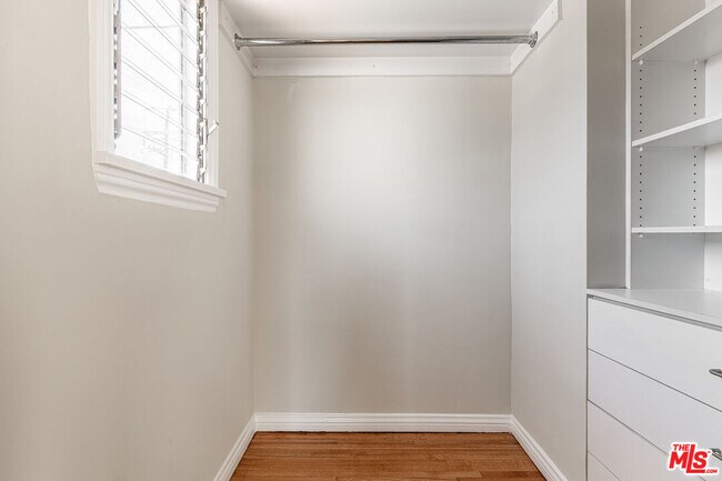 Building Photo - 6101 Alcott St