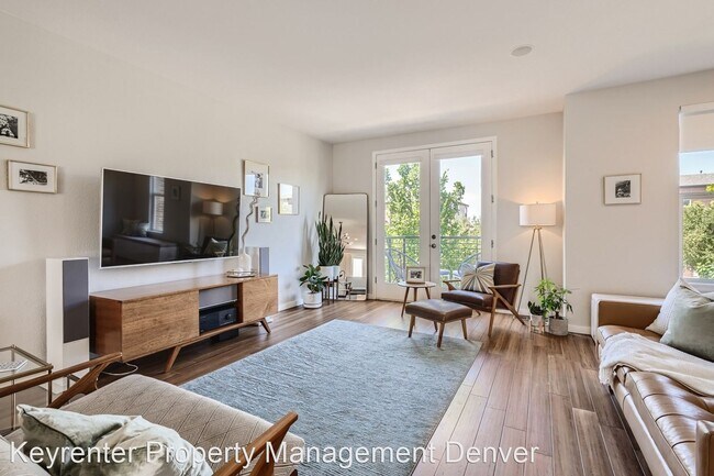Building Photo - 3 br, 2.5 bath House - 4148 W 118th Pl